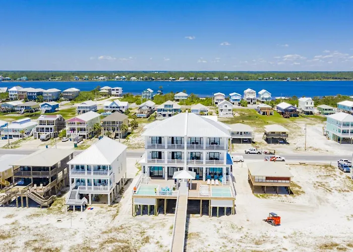 Seaside West 12 Bdrm, 115 Bath, Private Pools, Sleeps 36 Holiday home *