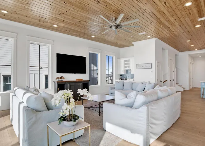 Seaside West 12 Bdrm, 115 Bath, Private Pools, Sleeps 36 Holiday home *